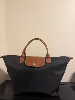 Longchamp Black Medium Le Pliage Top Handle Tote Authentic